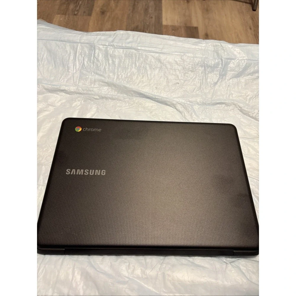 Samsung Chromebook XE500C13 11.6